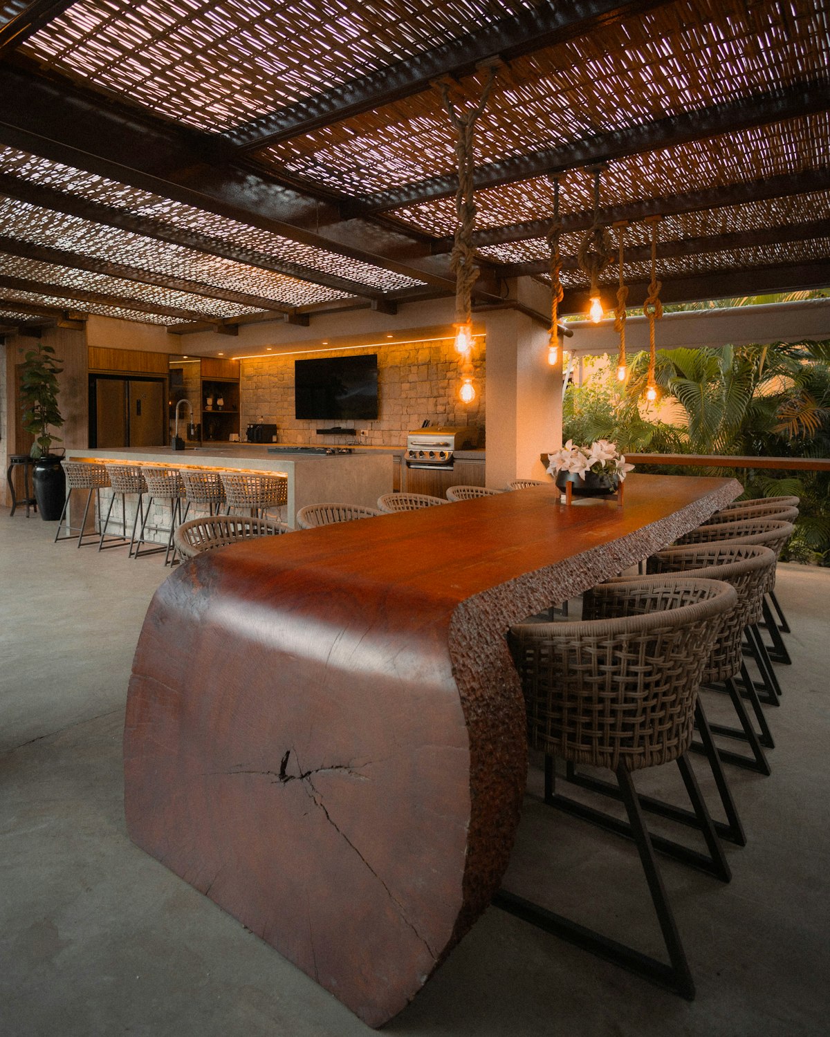 Custom outdoor kitchen and live-edge dining area in Massillon, Ohio
